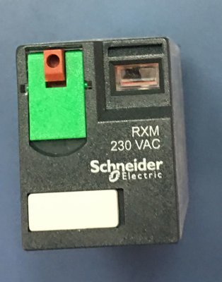 Mini Rele RXM Enchufable