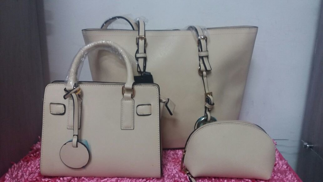 Trio Beige Valentina Prada