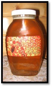 2 lb. Plastic Squeeze Bottle - Local &quot;Raw&quot; Honey
