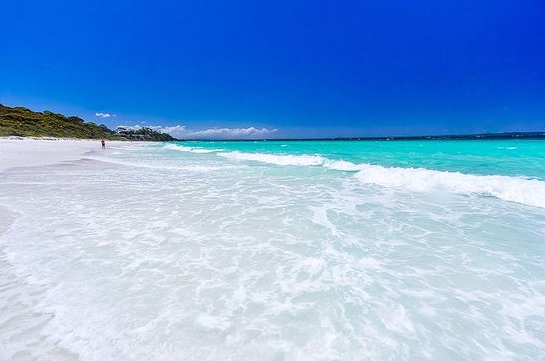 Hyams Beach - Lge