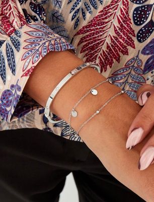 Dubbele armband versiering.