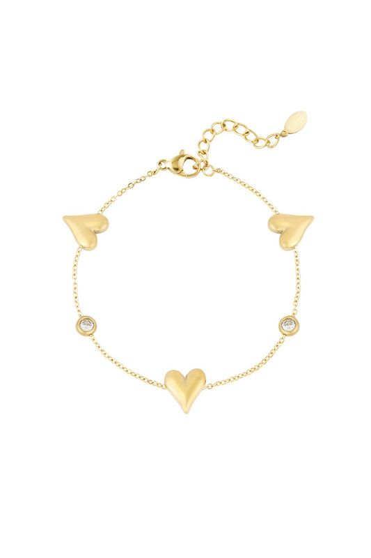 Gleaming love armband.