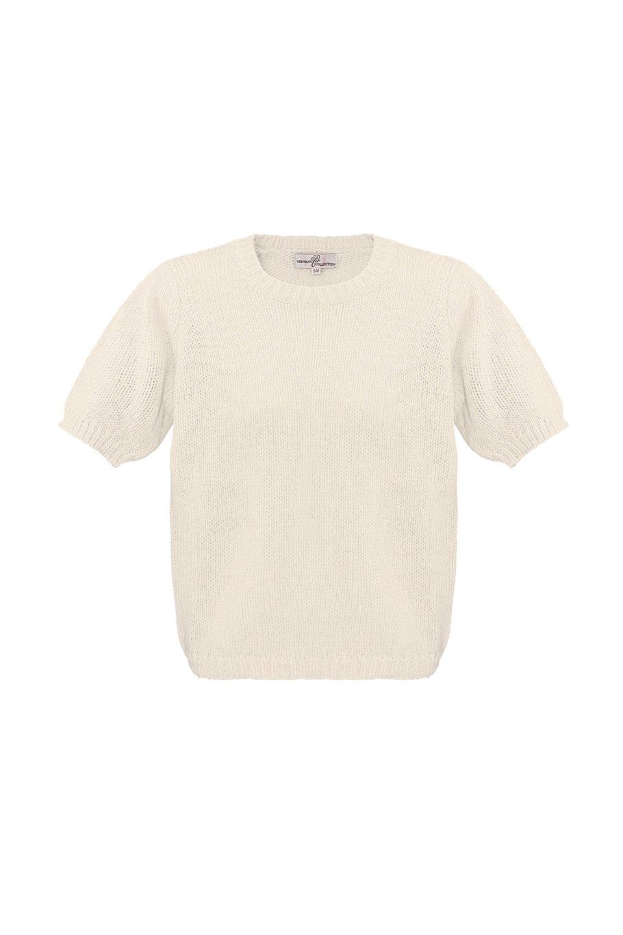 Basic shirt met pofmouwen.