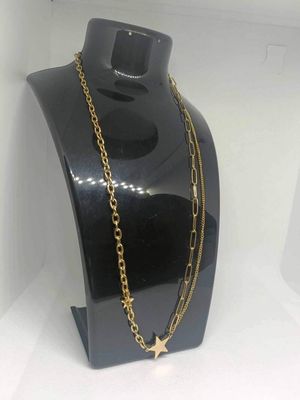 Ketting met sterren.