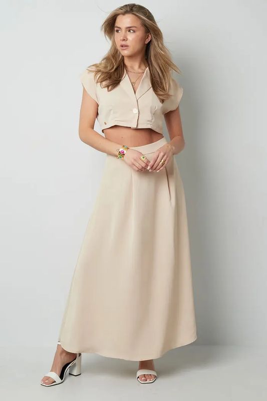 Cropped top met knoop.