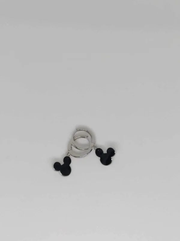 Mickey Mouse oorringen.