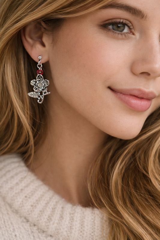 Zilverkleurige bloemoorbellen.