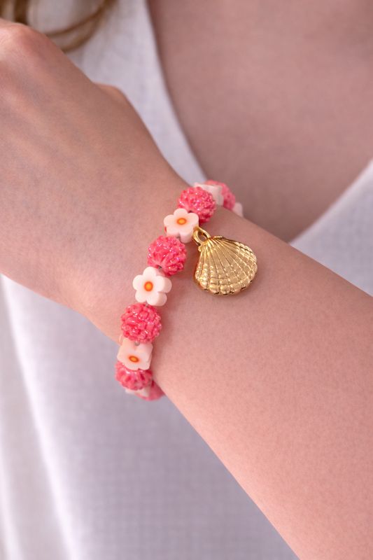Roze armband.