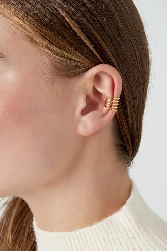 Earcuff layered luxe.