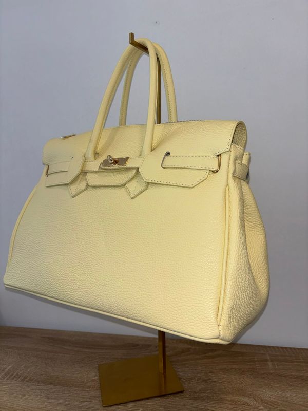 Elegante handtas in het leder.