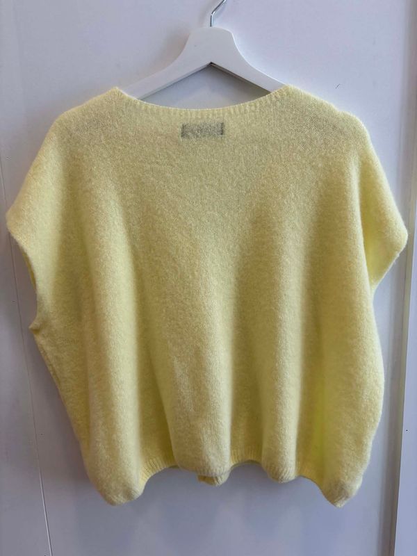 Cardigan met korte mouw.