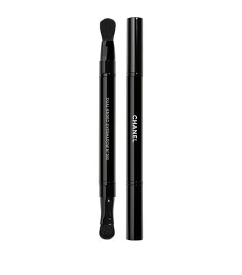 Retractable Dual-Tip Eyeshadow Brush