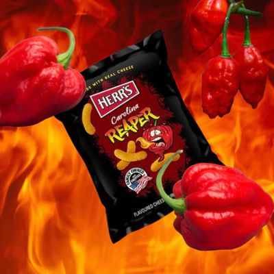 Herr's Carolina Reaper Cheese Curls 113g