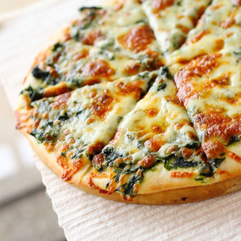 36. Pizza Mamamia 40cm