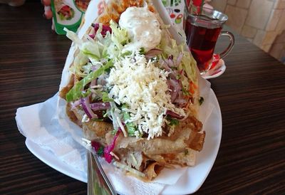 61. Drehspieß Hirtenkäse Hähnchen