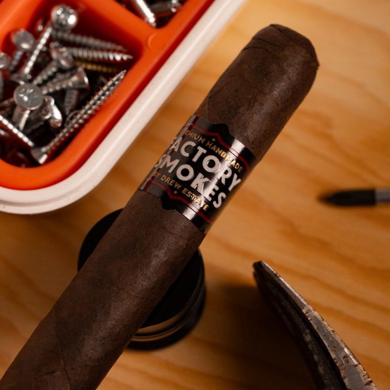 Factory Smokes Maduro Robusto