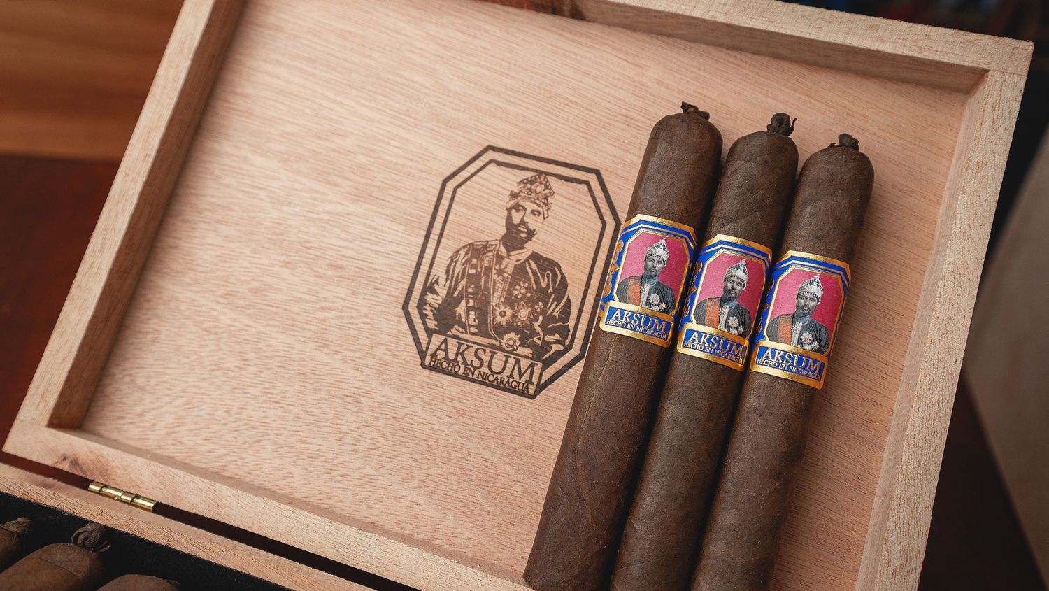 Foundation Aksum Maduro Robusto