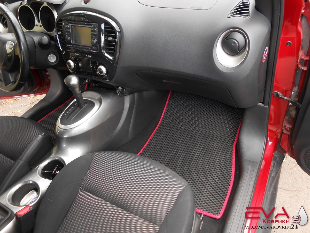 Накладки на капот Nissan Juke