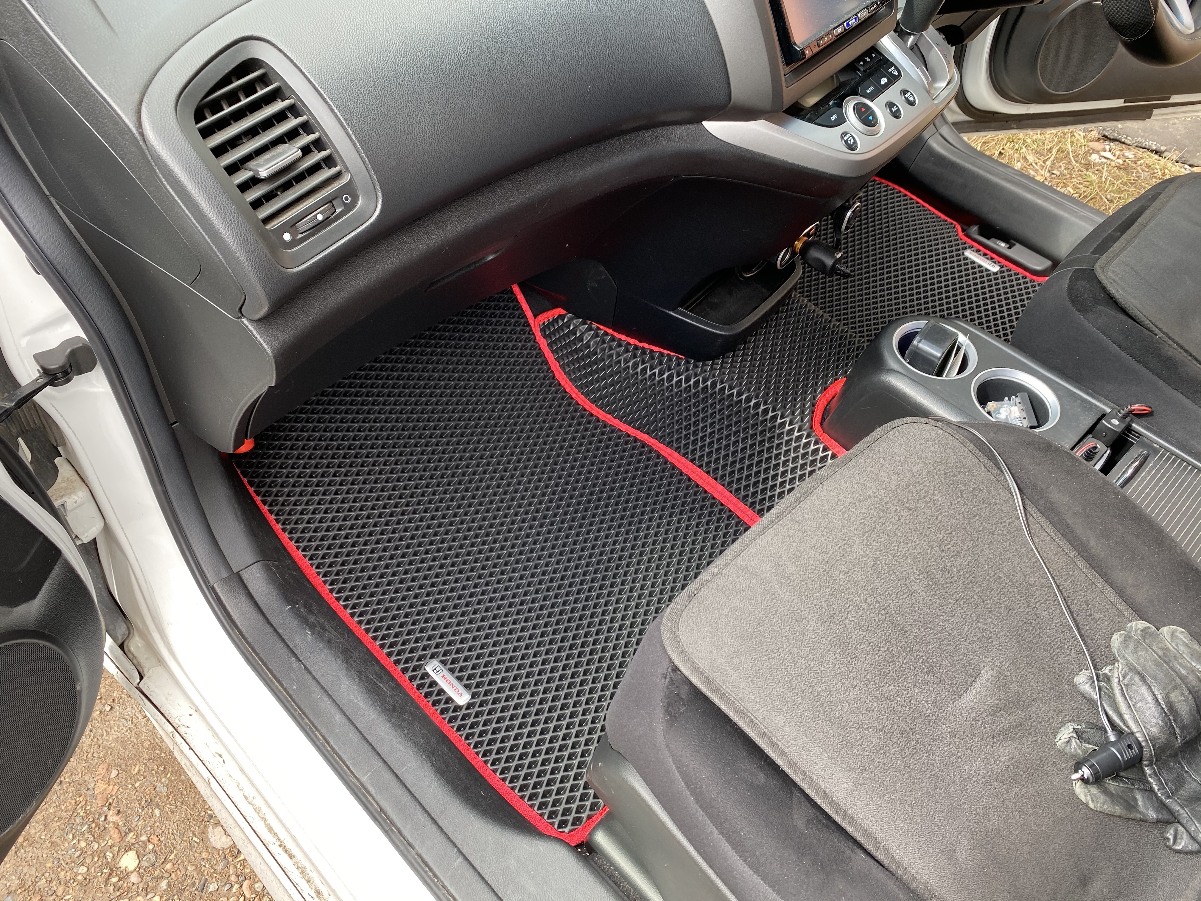 Купить Сиденья Хонда Стрим