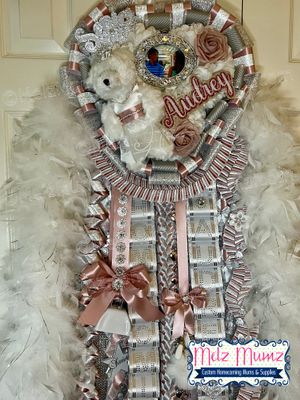 Deluxe Homecoming Mums