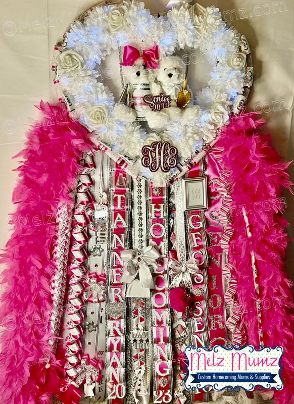 MEGA Open Heart, Texas &amp; 8 Flower Giant Round Homecoming Mums