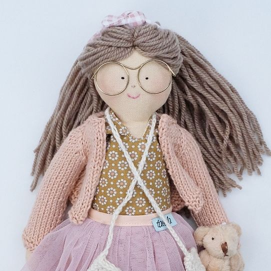 Lalka ręcznie robiona