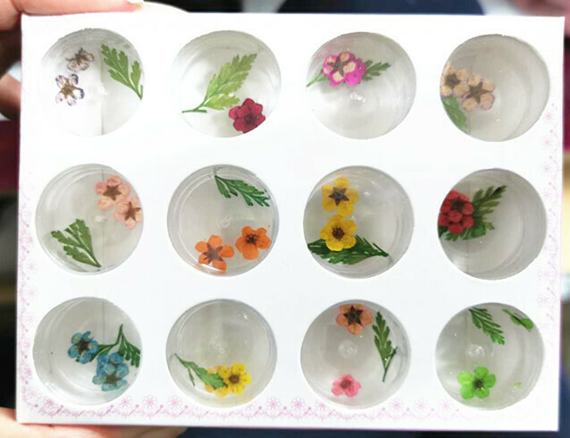 Small Flower With Leaf