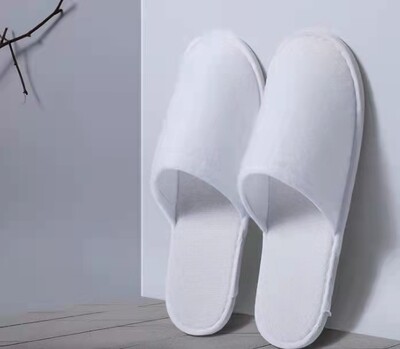 Disposable Non-Woven Slipper White