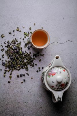OOLONG THEE