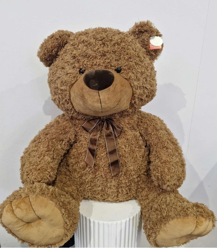 Big Bear - What says I love you more than a giant Teddy? ❤️