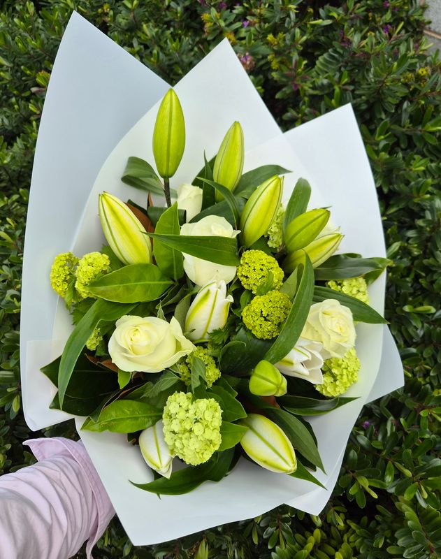 Glamorous White Bouquet