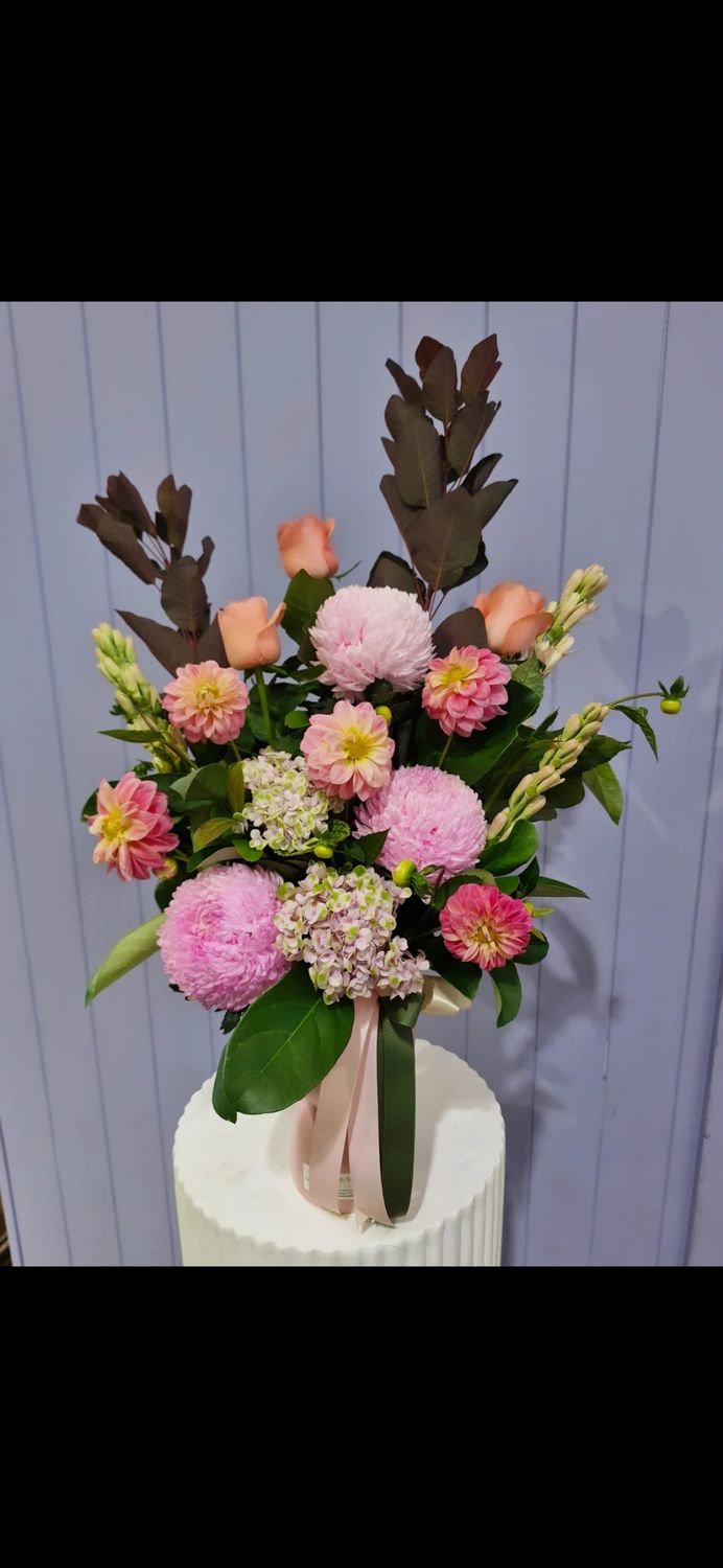 Fancy - Seasonal Vased Arrangement 