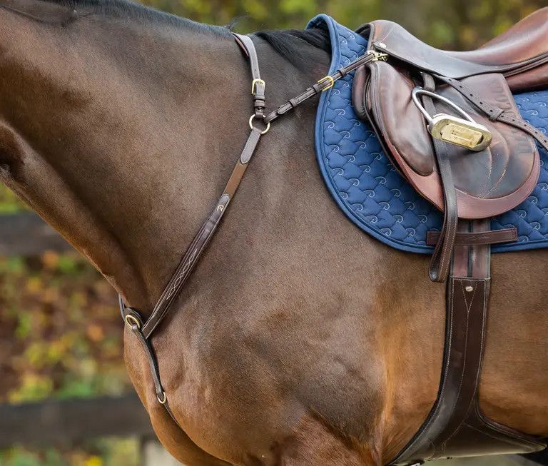 DY&#39;ON - Bridge Breastplate, Color: Brun, Size: Full