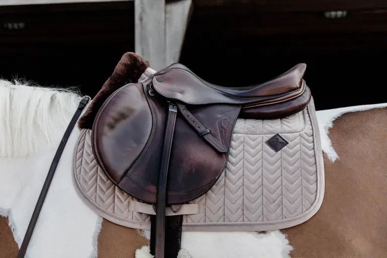 HORSEWEAR KENTUCKY - SkinFriendly Saddle Pad Beige Velvet Jumping, Size: Full