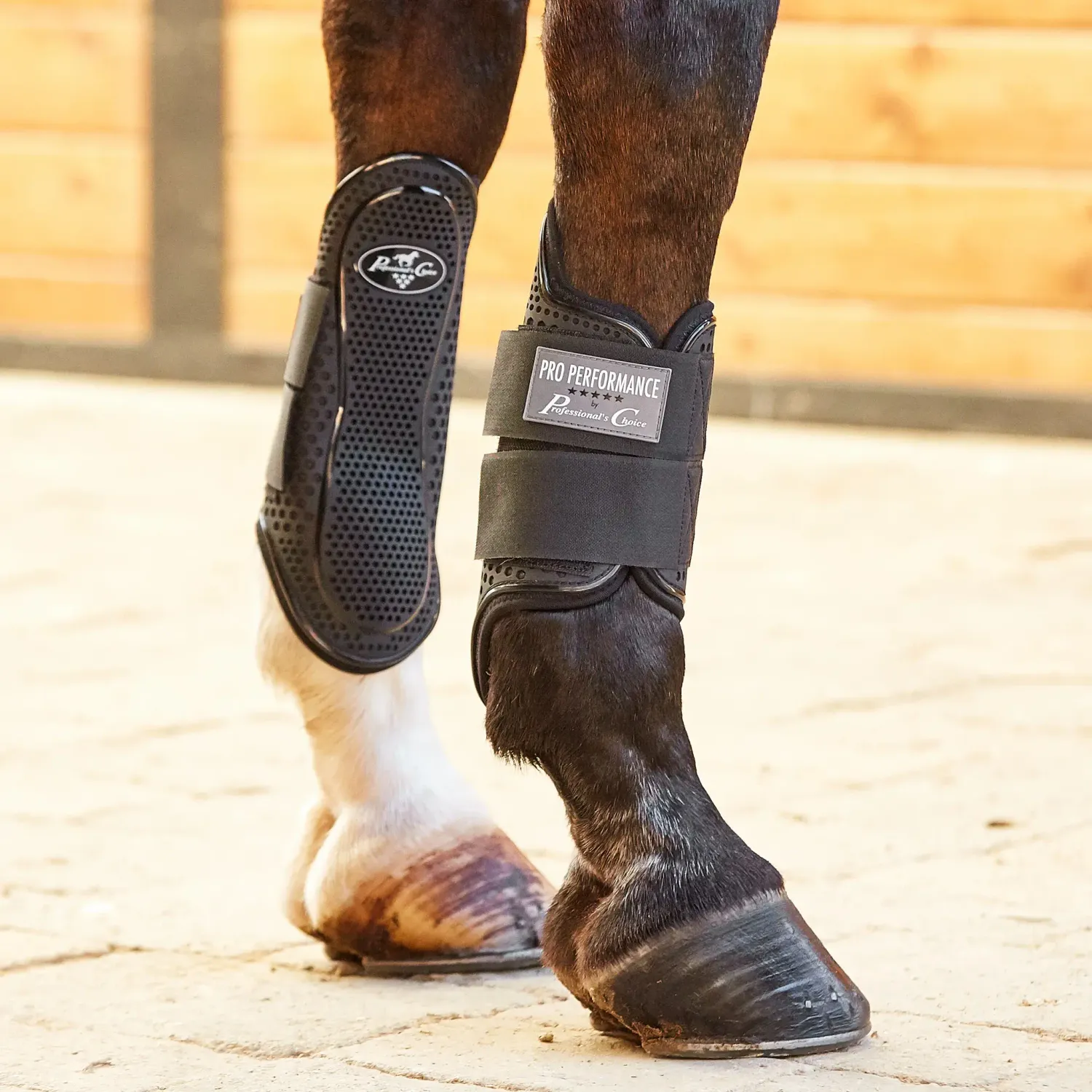 PROFESSIONAL&#39;S CHOICE - Pro Performance Hybrid Black Splint Boot, Size: Medium