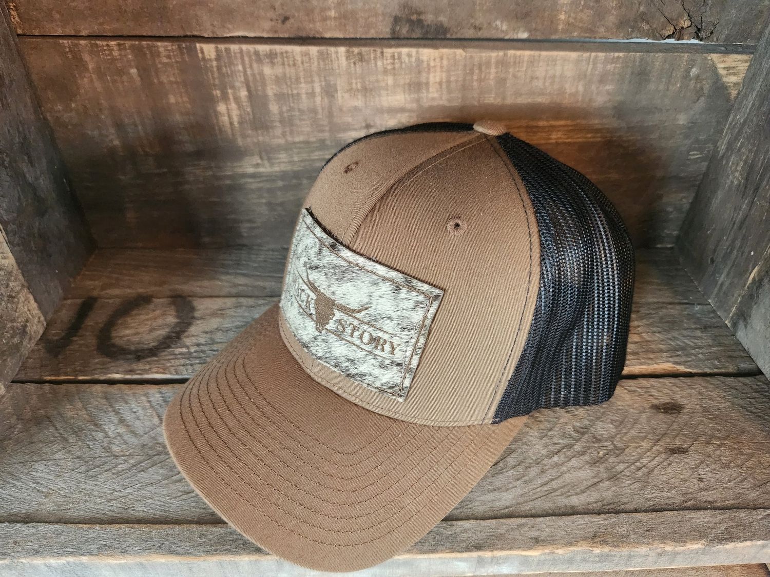 SHACK STORY - Coyote Cowhide Lazer Cap
