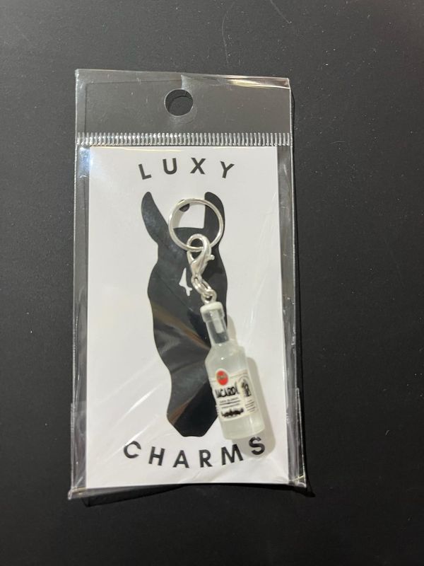 LUXY CHARMS - Bacardi