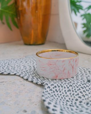 DEXYPAWS - Marble Dog Bowl with Gold Accent