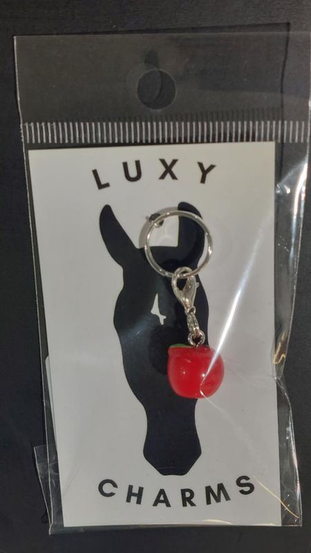LUXY CHARMS - Apple