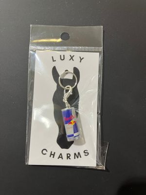 LUXY CHARMS - Redbull