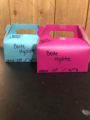 BOSCO &amp; ROXY&#39;S - Mystery Cookie Box