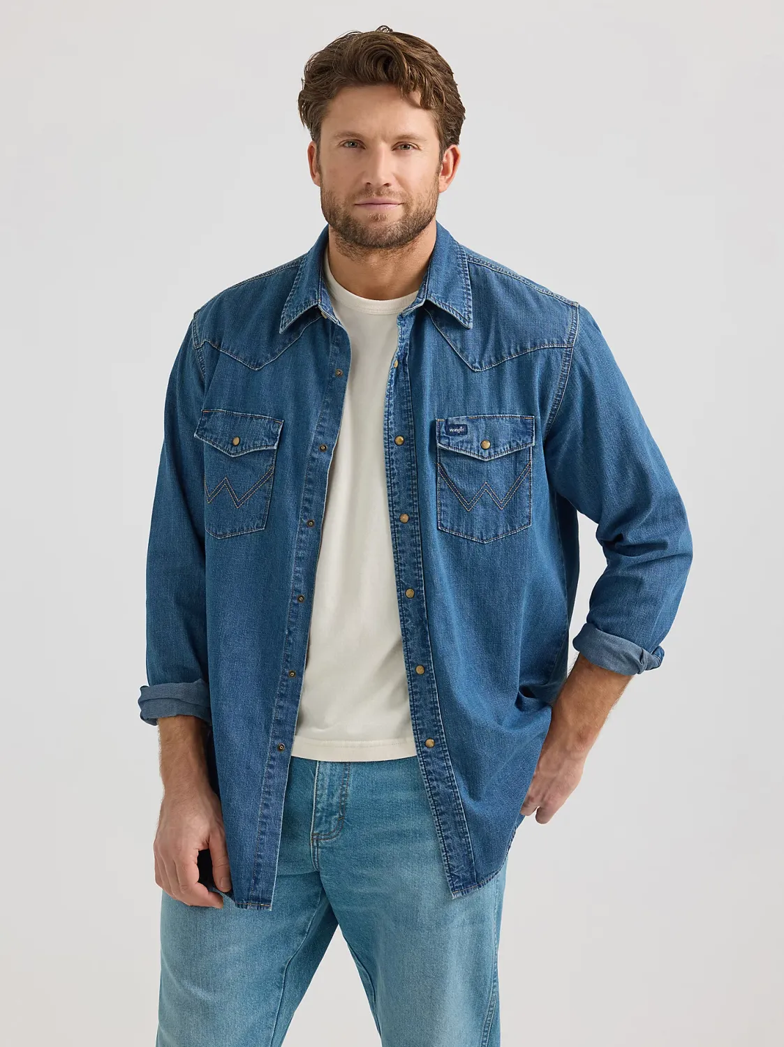 WRANGLER - Classic Mid Wash Denim Western Snap Shirt, Size: Medium