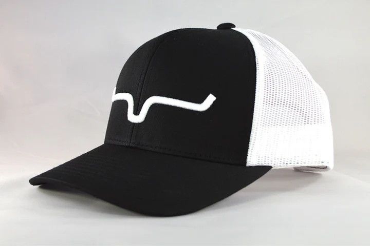 KIMES RANCH - Weekly Trucker Hat, Color: Noir et Blanc