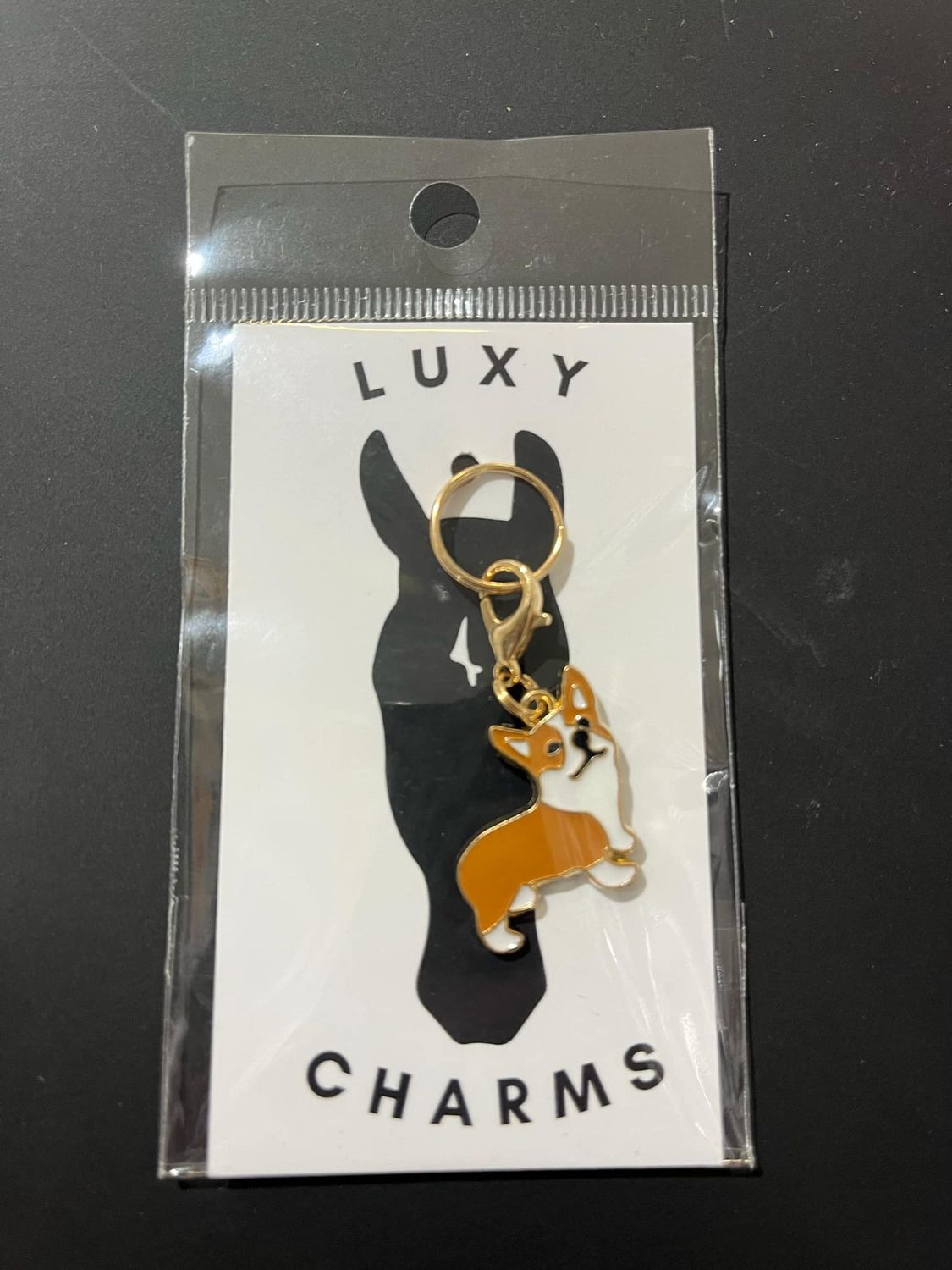 LUXY CHARMS - Corgi, Color: Brun et blanc