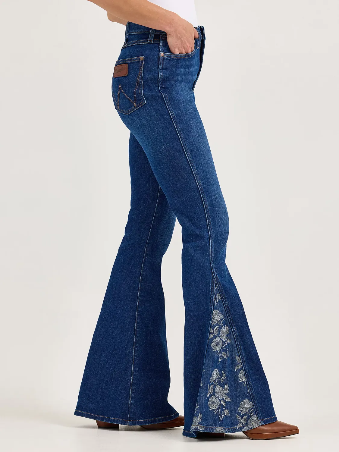 WRANGLER - Melody Retro Bailey High Rise Trumpet Flare Jean