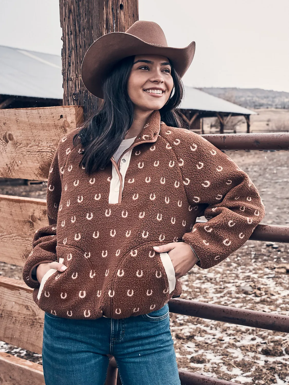 WRANGLER - Retro Half-Snap Brown Sherpa Pullover