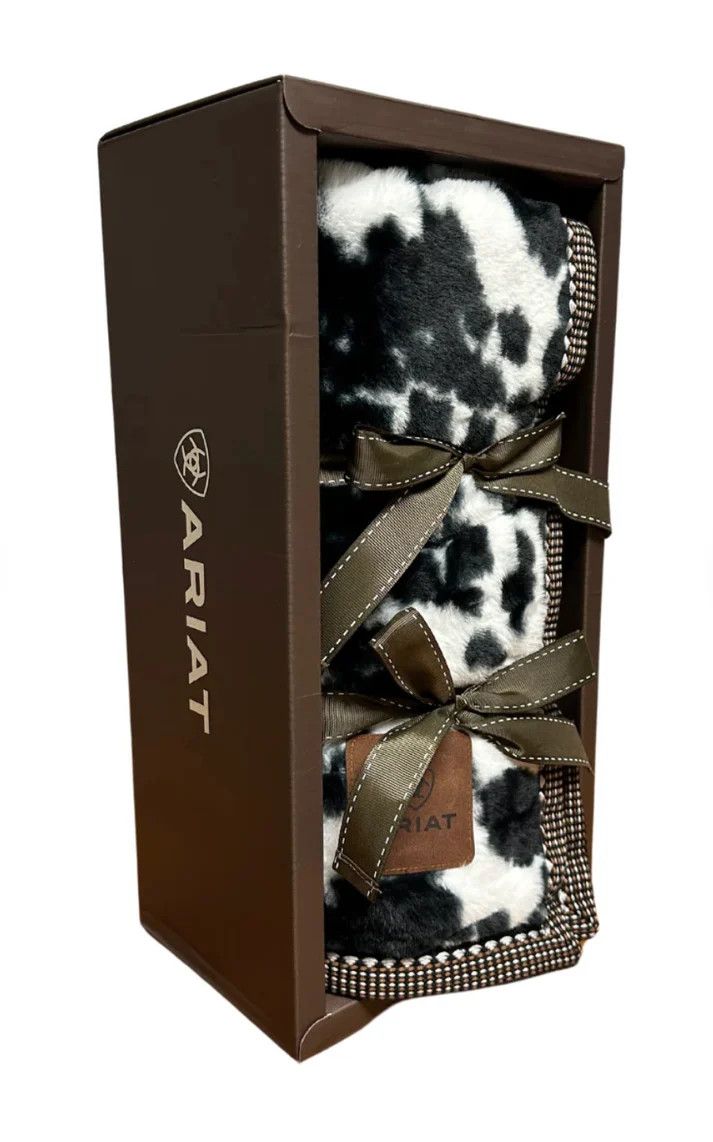 ARIAT - CowPrint Snuggle Blanket, Size: 50&#39;&#39; x 60&#39;&#39;
