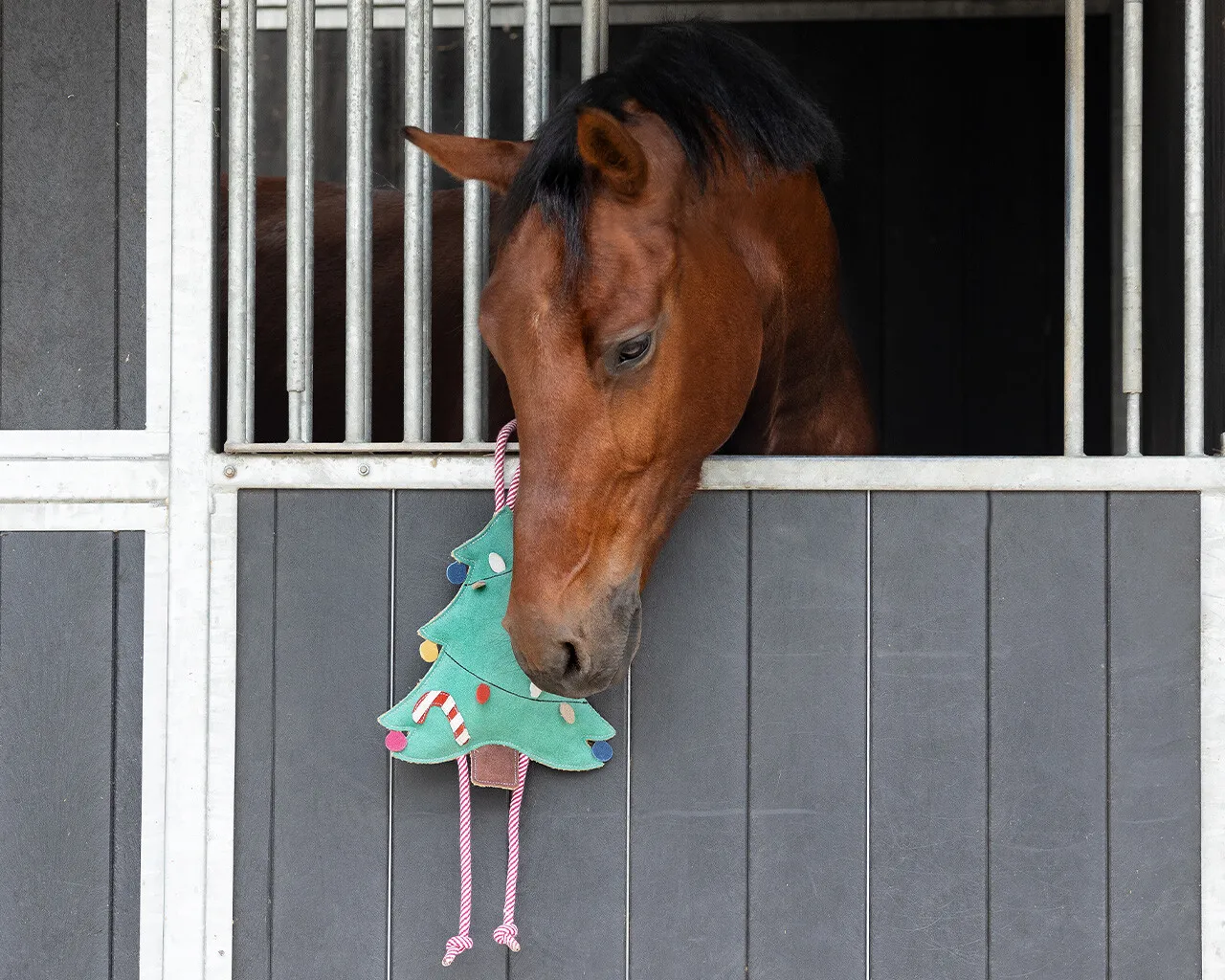 QHP - Horse Toy Christmas Tree