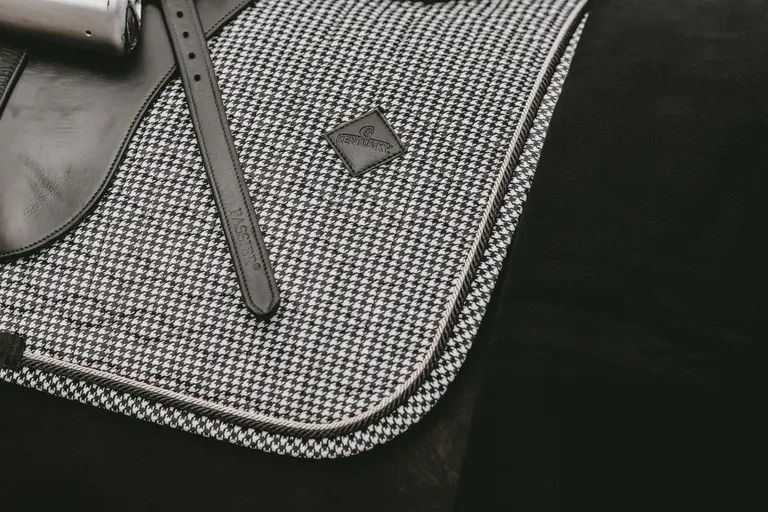 KENTUCKY HORSEWEAR - Saddle Pad Black Pied-de-Poule Dressage, Size: Full