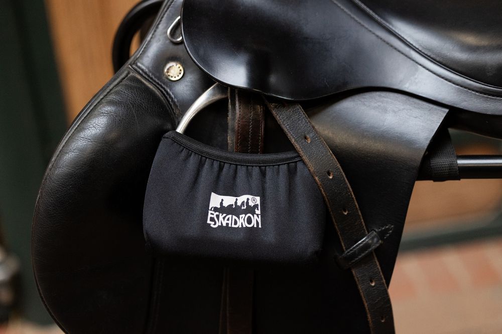 ESKADRON - Stirrup Cover, Couleur: Noir